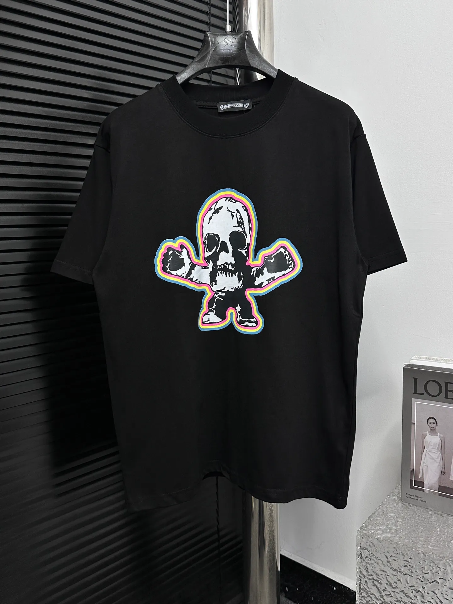 🅿️170 [chrome hearte] Chrome hearte Sanskrit skull color printed T-shirt. Every style of Chrome hearte is really unique. Every piece has a back view. This leather label design is really cool. Made of 260g pure cotton fabric. Rigorous craftsmanship. Details determine quality. Original washed tag packaging, full of style! Color: Black White Size: XS-L